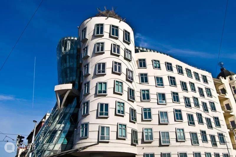 【IFA-艺术赏析】Frank Gehry|“魔法”建筑 田恬 建筑 艺术 IFA 世界上 垃圾 弗兰克 盖里 Gehry 加拿大 多伦多 崇真艺客